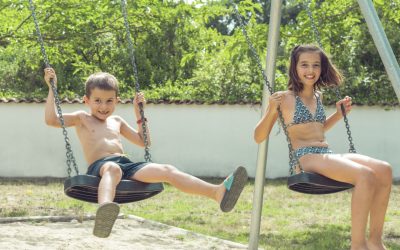 Camping en famille en Corse : pourquoi la côte est est le secret des parents qui savent